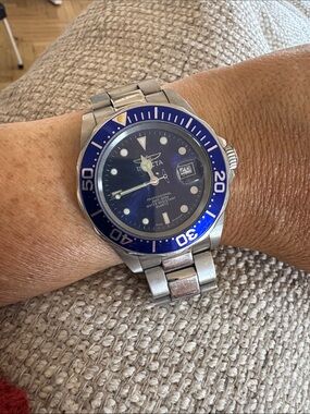 INVICTA WATCH - never worn. Needs battery.